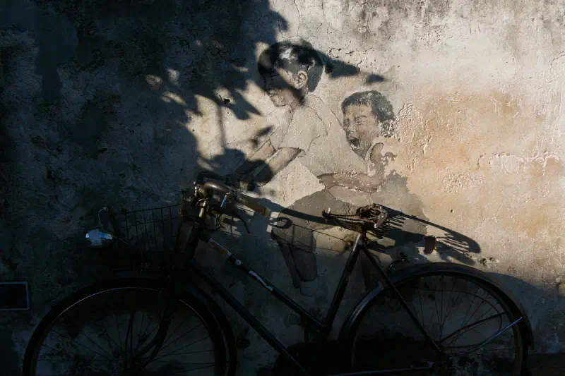 'Little Children on Bicycle' mural create by Ernest Zacharevic